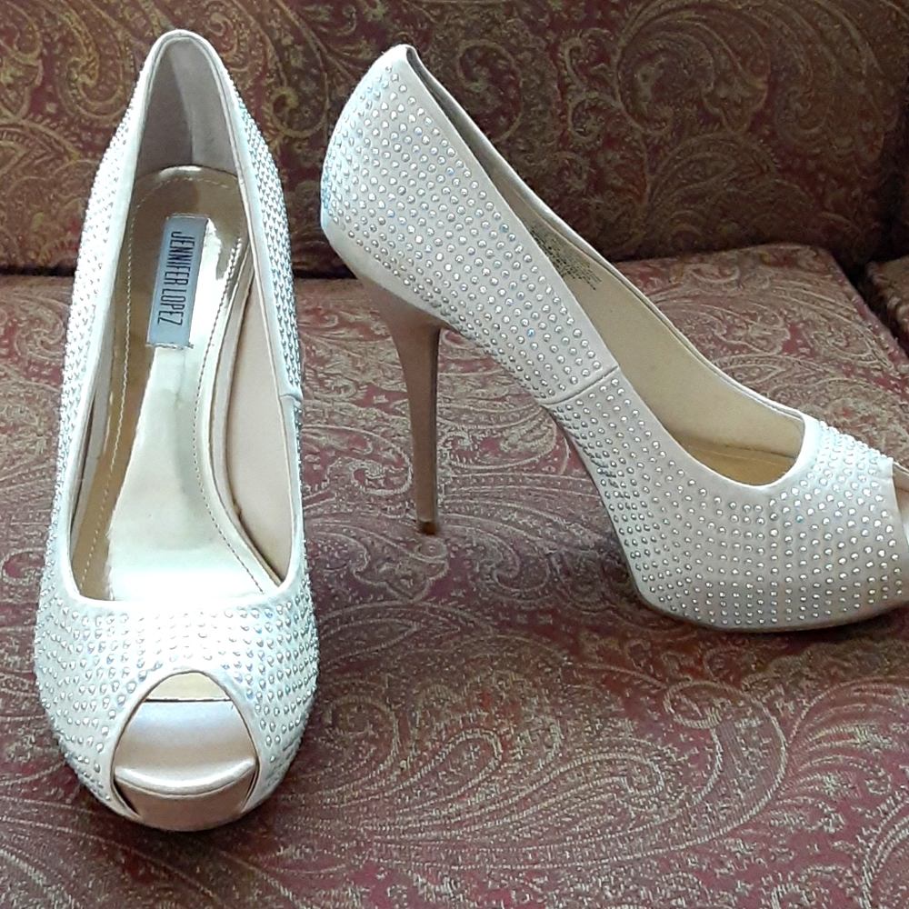 Jennifer Lopez stilettos